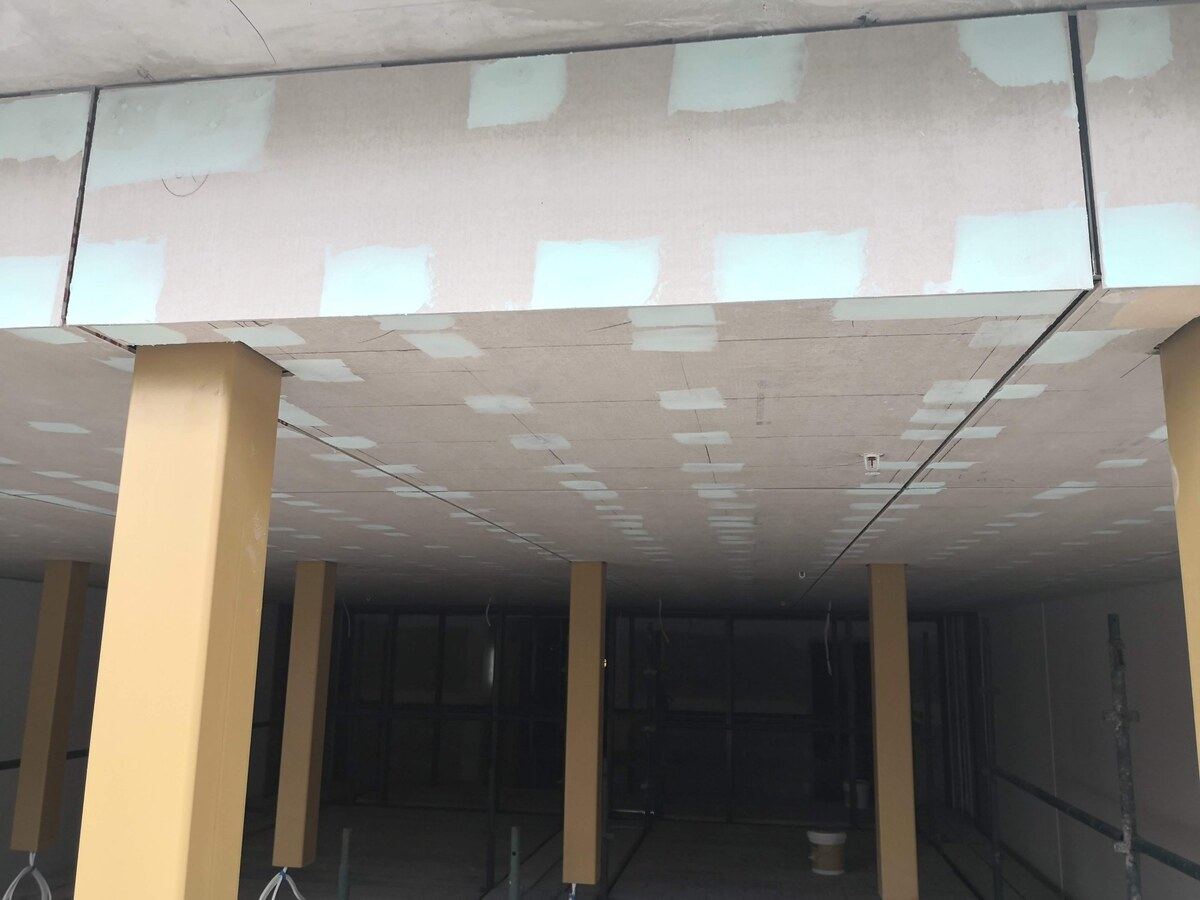 plasterboard setting stage Sydney suspended ceiling contractor — Sword Sky